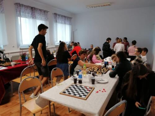 III Turniej Parafialny szachy warcaby 005