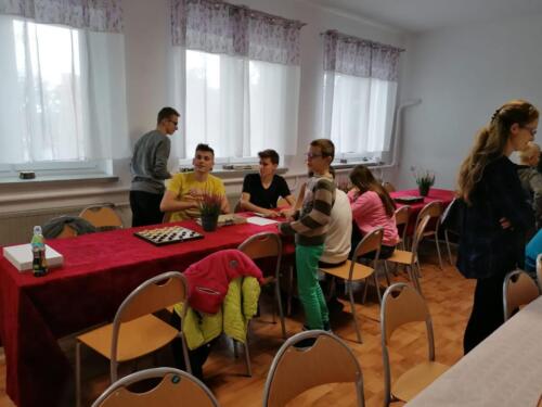 III Turniej Parafialny szachy warcaby 008