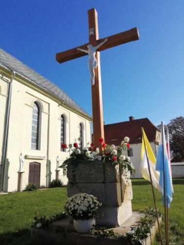 Poswiecenie figur i krzyza 009