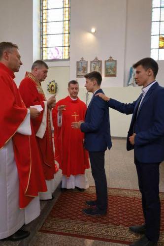 Bierzmowanie 2022 parafiaruja075