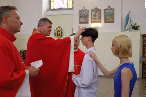 Bierzmowanie 2022 parafiaruja076