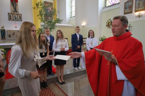 Bierzmowanie 2022 parafiaruja137