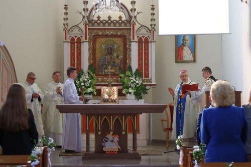 Konsekracja oltarza Lasowice 017